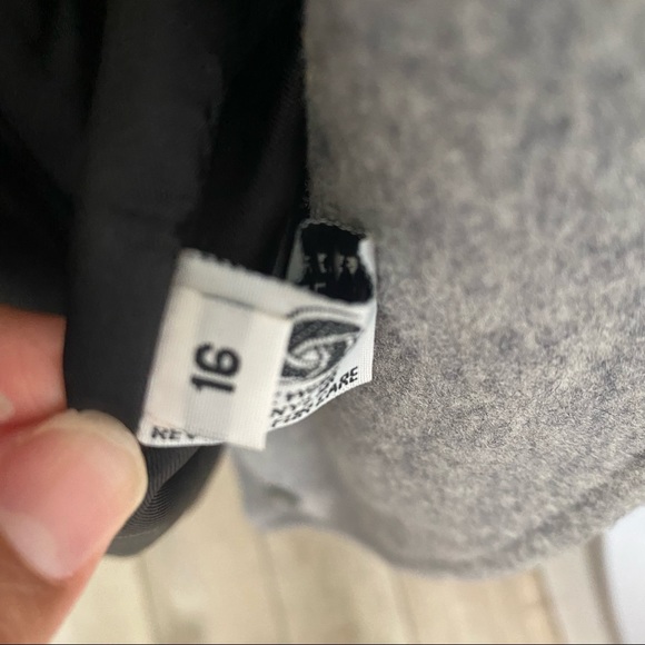 Herman Kay Vintage Winter Coat - Picture 8 of 11